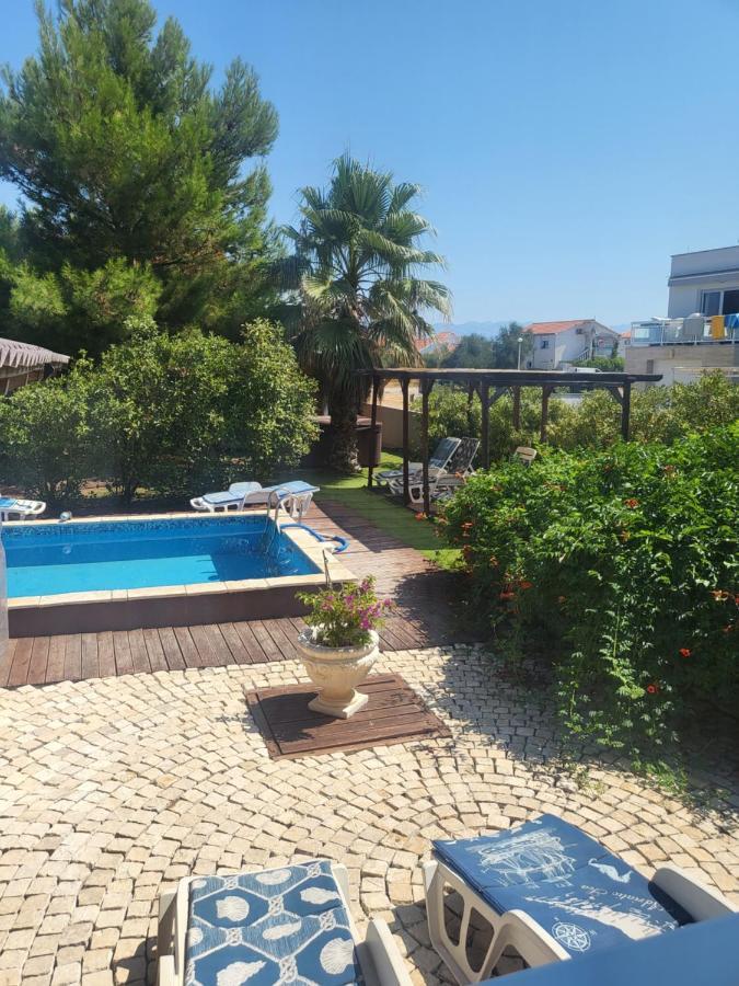 Villa Garden Вир Екстериор снимка