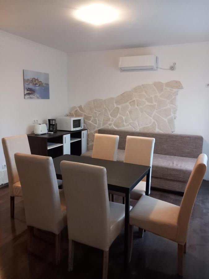 Villa Garden Вир Екстериор снимка